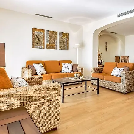 Front Line San Blas Villa